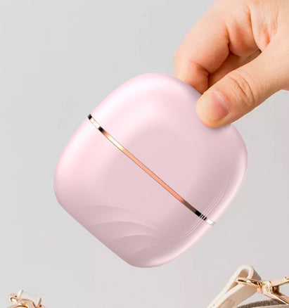 Peigne Lissant Sans Fil Rechargeable - Mini Lisseur Portable Multifonction"
"Mini Peigne Lis